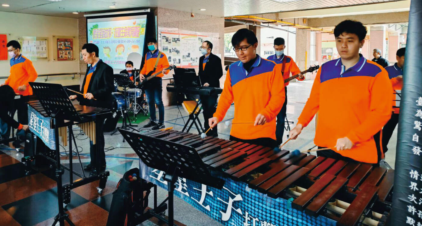 星星王子樂團花絮-愛心與感恩交織的聖誕饗宴，啓智學校巡迴演出圓滿落幕的第3張圖片